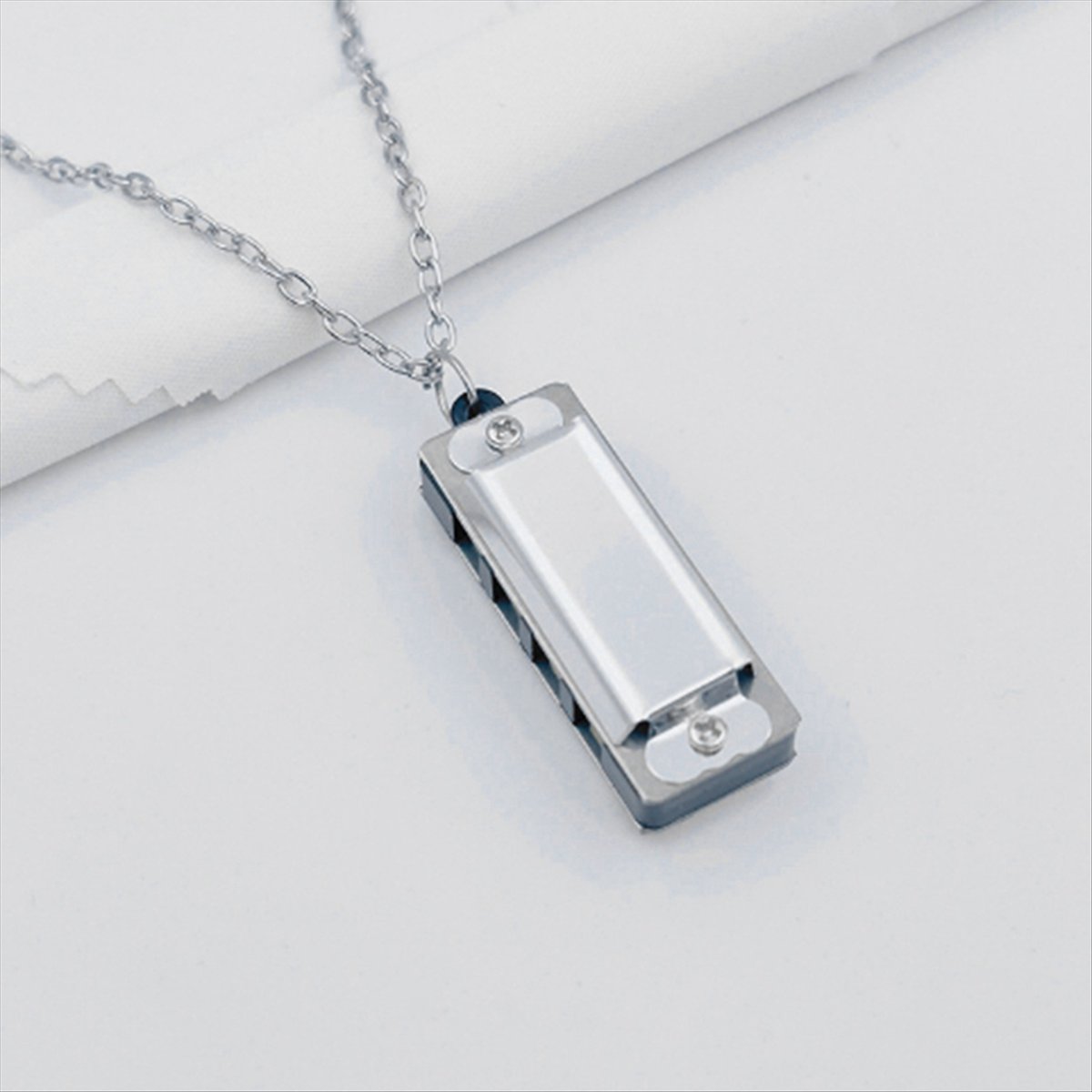Collana con Mini Armonica ABXY - Musical Instrument Organ recensione e prezzo